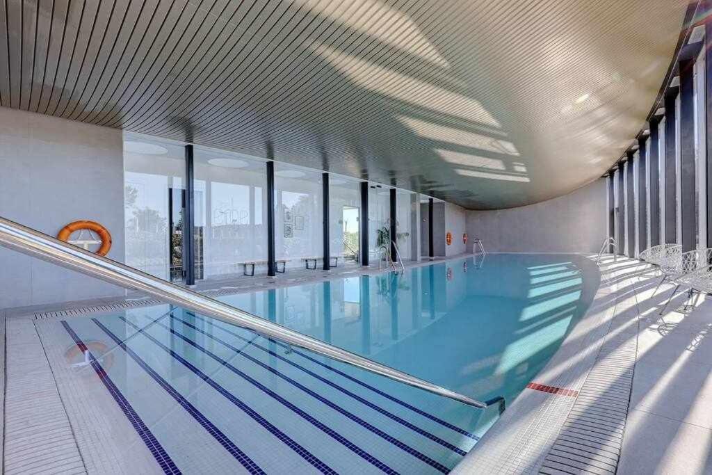 Apartamento Edge Luxury Beachfront 3br, 3 Pools, Spa, Gym *