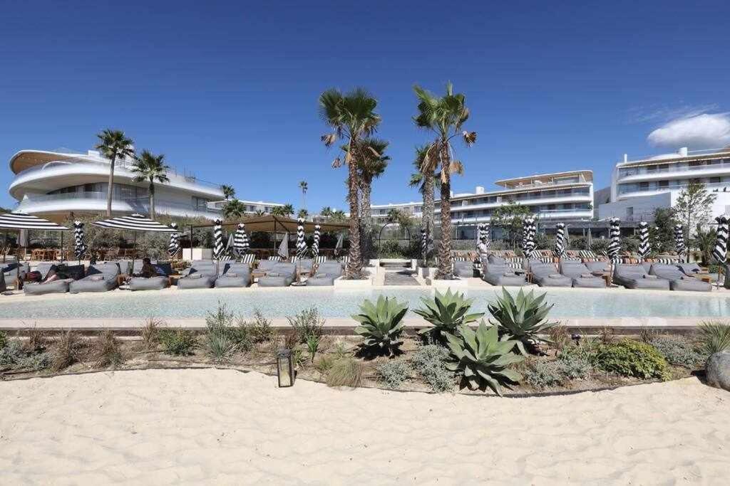 Edge Luxury Beachfront 3br, 3 Pools, Spa, Gym Apartamento Estepona