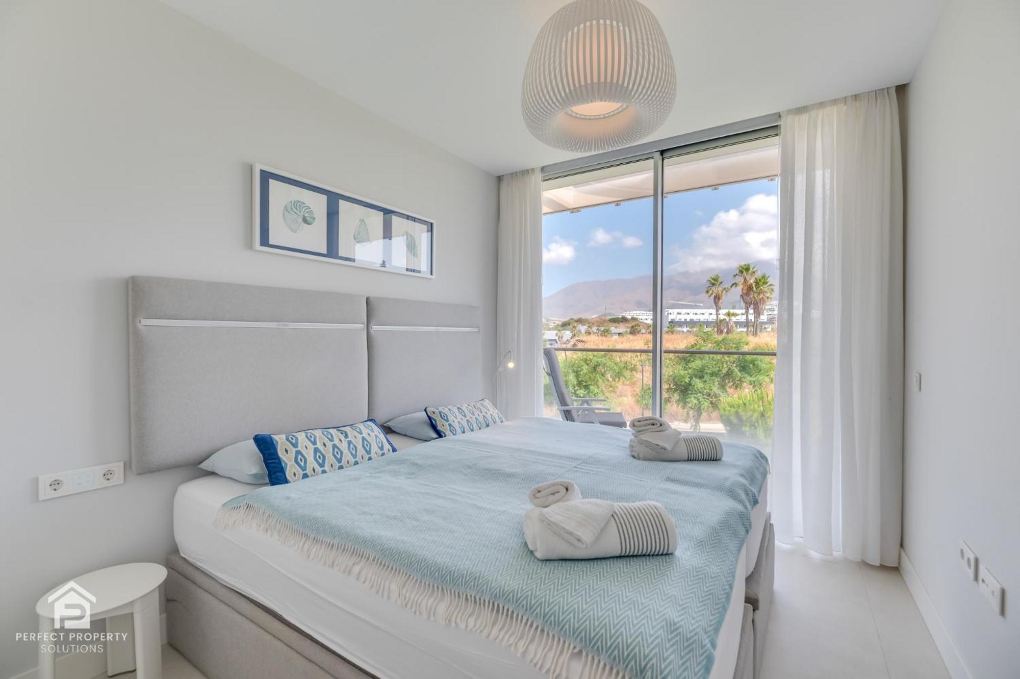 Edge Luxury Beachfront 3br, 3 Pools, Spa, Gym Apartamento Estepona